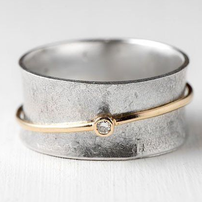 Vintage Zlato-Srebrni Prstan z Linijo